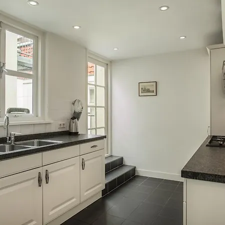 Apartment Stayci Serviced Apartments Noordeinde *