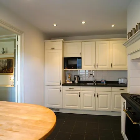Stayci Serviced Apartments Noordeinde * The Hague
