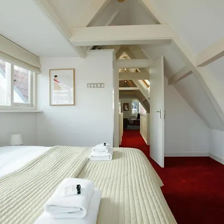 Stayci Serviced Apartments Noordeinde